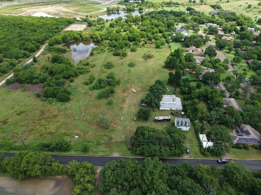 Property photo for 2965 HARTLEE FIELD Road, Denton, TX