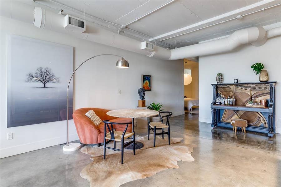 Property photo for 1122 Jackson Street, #302, Dallas, TX