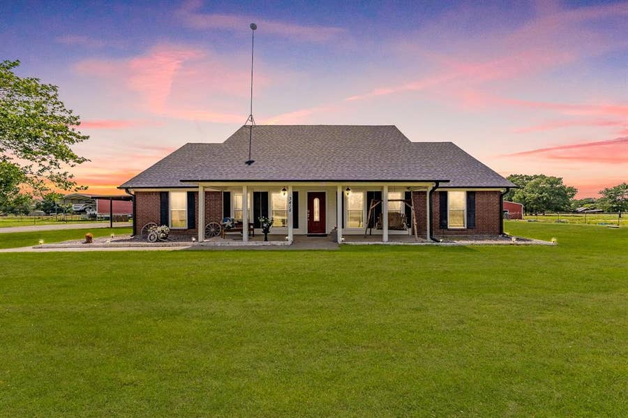 Property photo for 3418 Henderson Drive, Greenville, TX