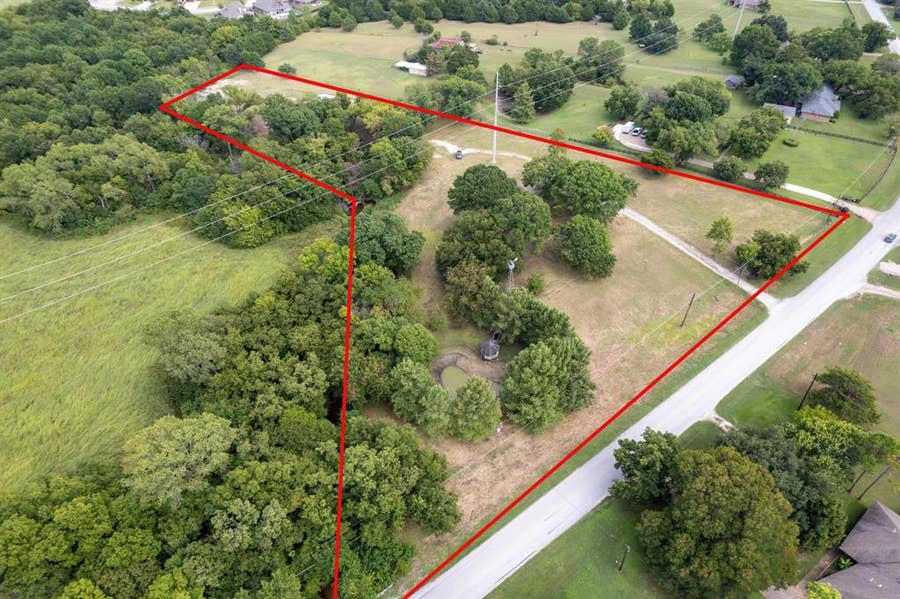 Property photo for 5950 Shannon Road, Mesquite, TX