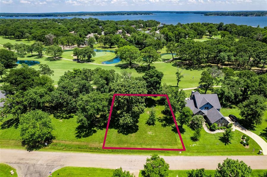 Property photo for 321 Saint Andrews Drive, Mabank, TX