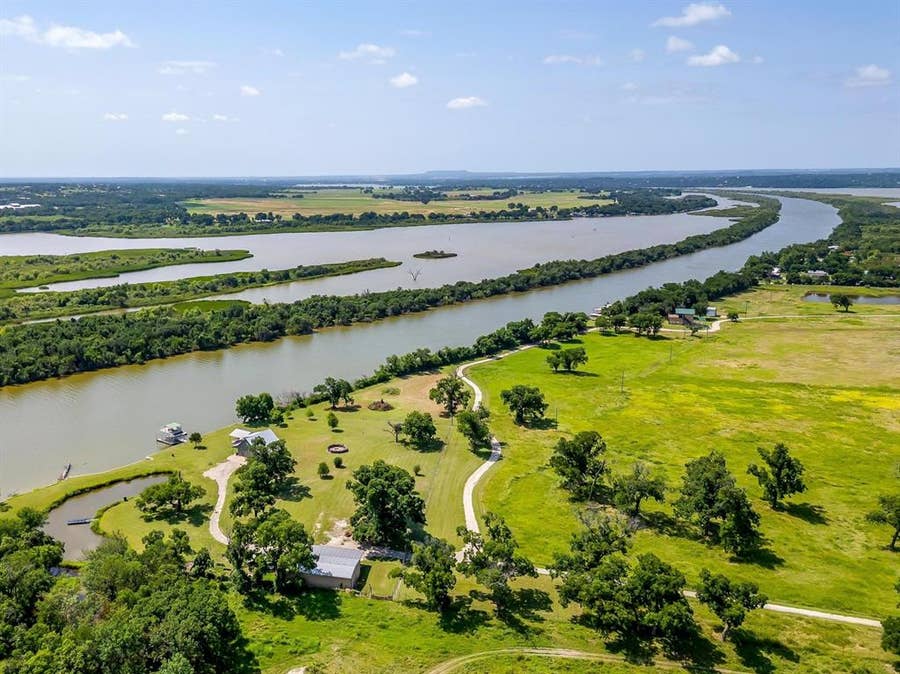 Property photo for 7401 Tin Top Highway, Weatherford, TX