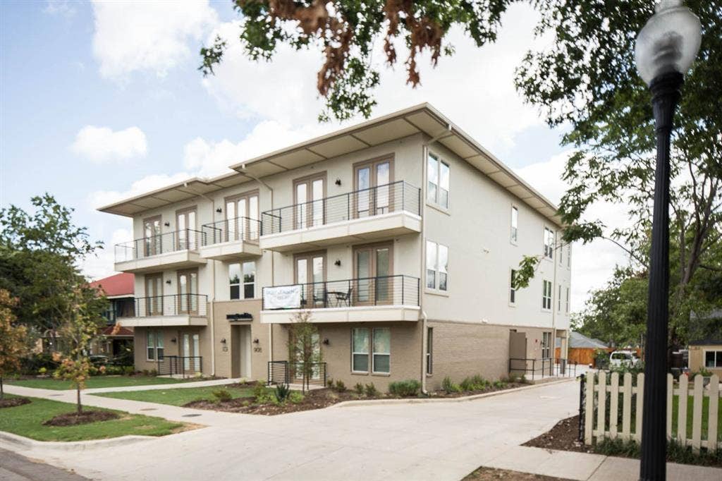 908 N Bishop Avenue, #2-103, Dallas, TX 75208 View of property featuring driveway