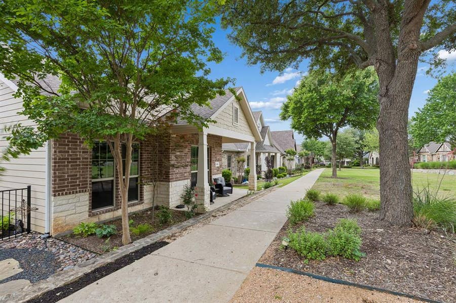 Property photo for 808 Harmony Lane, McKinney, TX