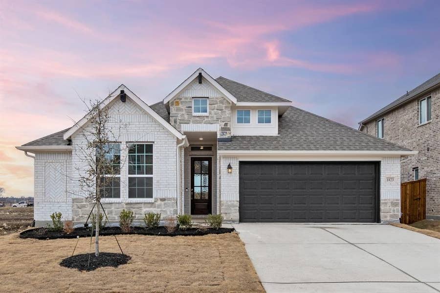 Property photo for 1023 Wheatland, Justin, TX