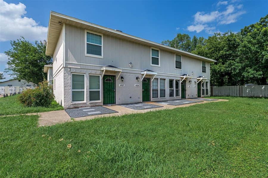 Property photo for 4917 Miller Avenue, Fort Worth, TX