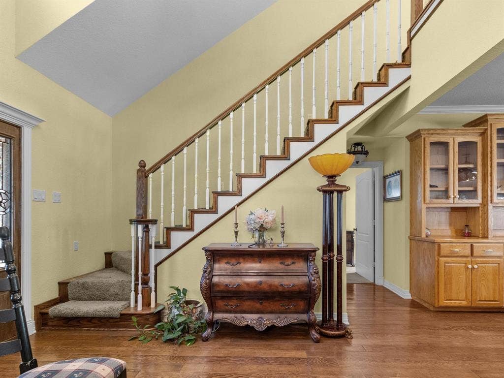 20941 Fm 16 W, Lindale, TX 75771 Stairway with wood finished floors