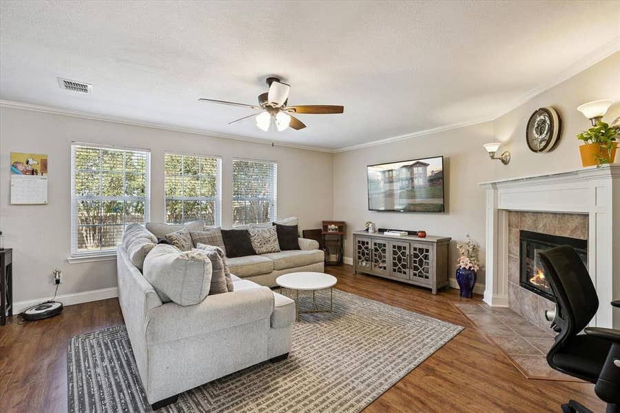Property photo for 10040 Cougar Trail, Fort Worth, TX