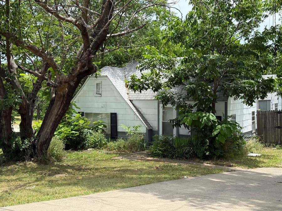 Property photo for 601 S Clark Street, Rockwall, TX