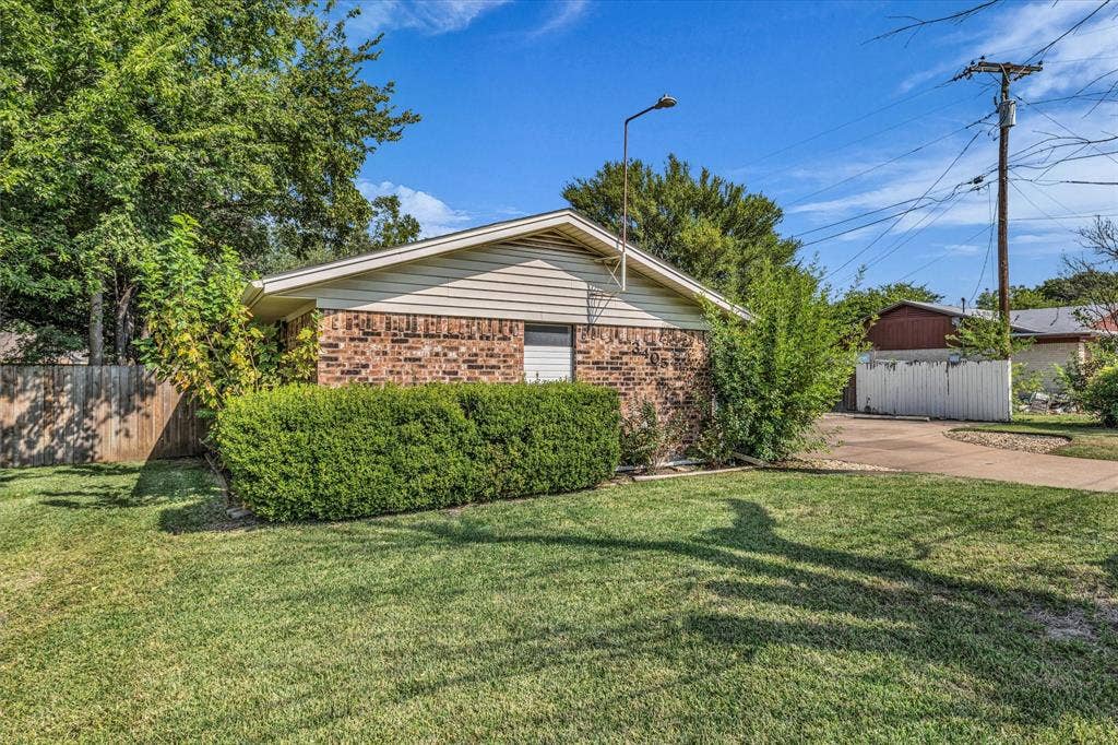 3405 Edna Avenue, Waco, TX 76708 View of front of house with brick siding