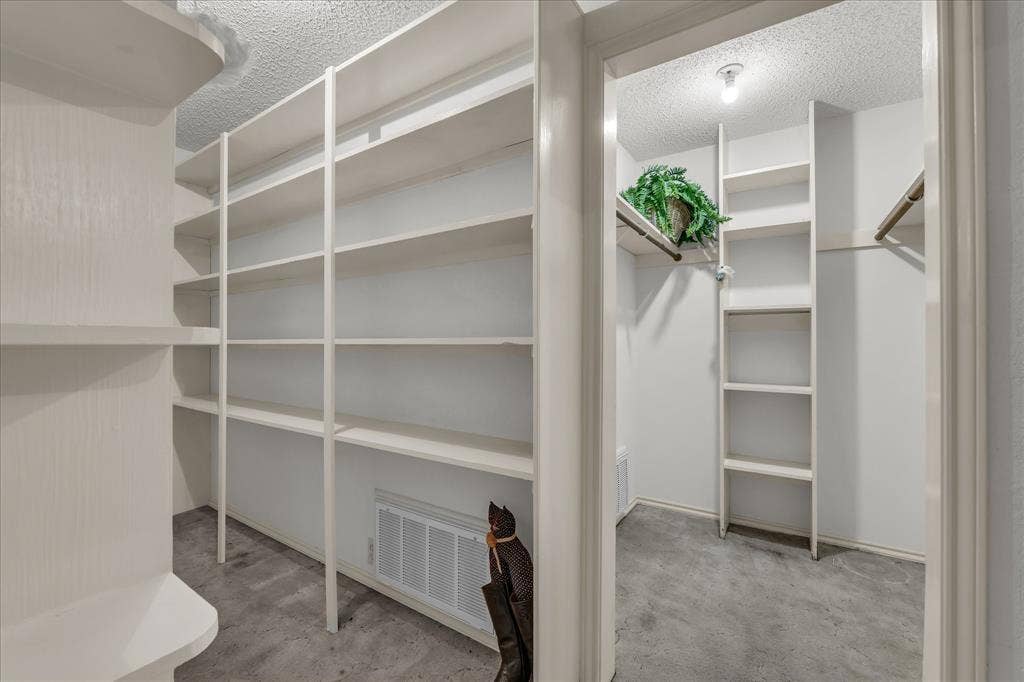 3405 Edna Avenue, Waco, TX 76708 Walk in closet featuring light carpet