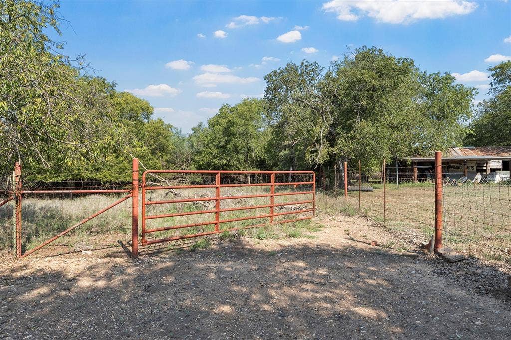12145 Tree Lake Drive, Waco, TX 76708 View of gate
