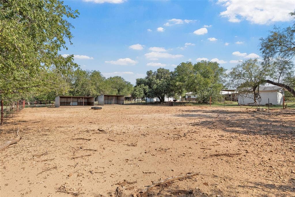 12145 Tree Lake Drive, Waco, TX 76708 View of yard