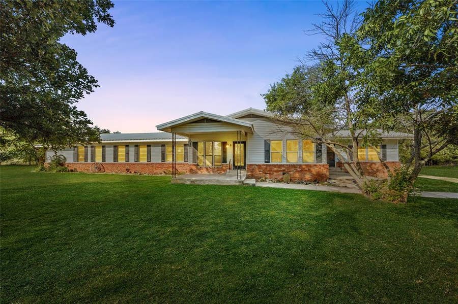 Property photo for 12145 Tree Lake Drive, Waco, TX