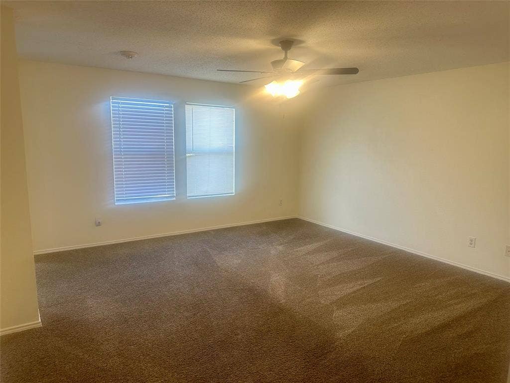 630 Bluechalk Drive, Cedar Hill, TX 75104