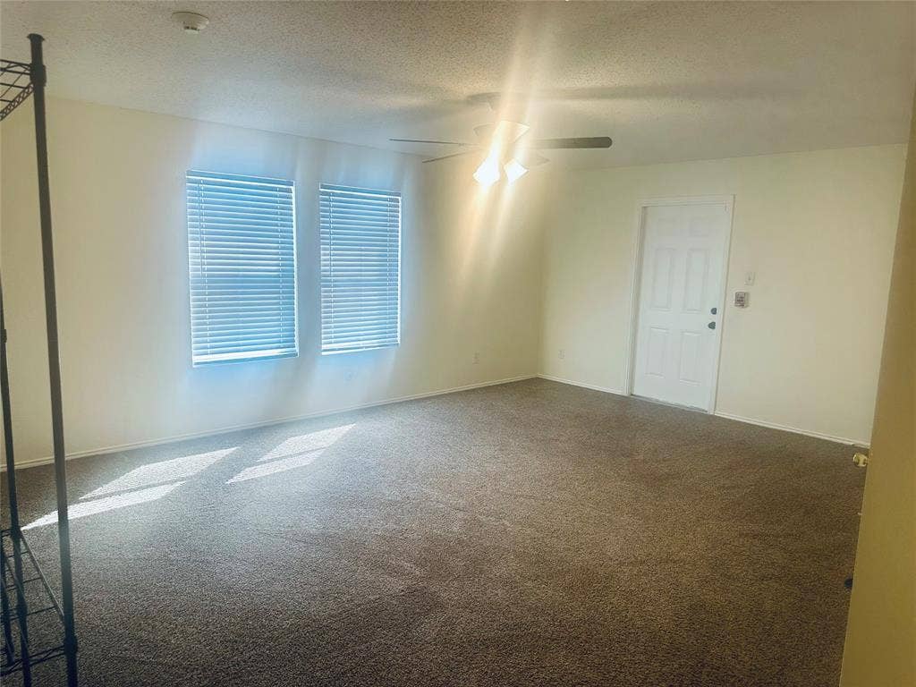 630 Bluechalk Drive, Cedar Hill, TX 75104