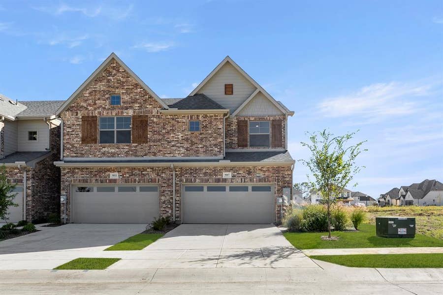 Property photo for 9007 Indianola Trail, Oak Point, TX