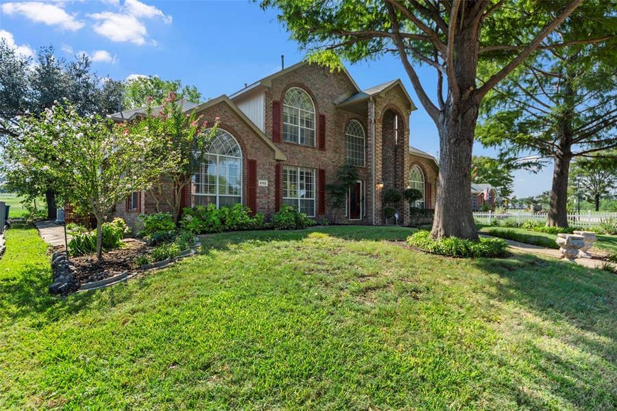 Property photo for 5702 Antioch Drive, Rowlett, TX