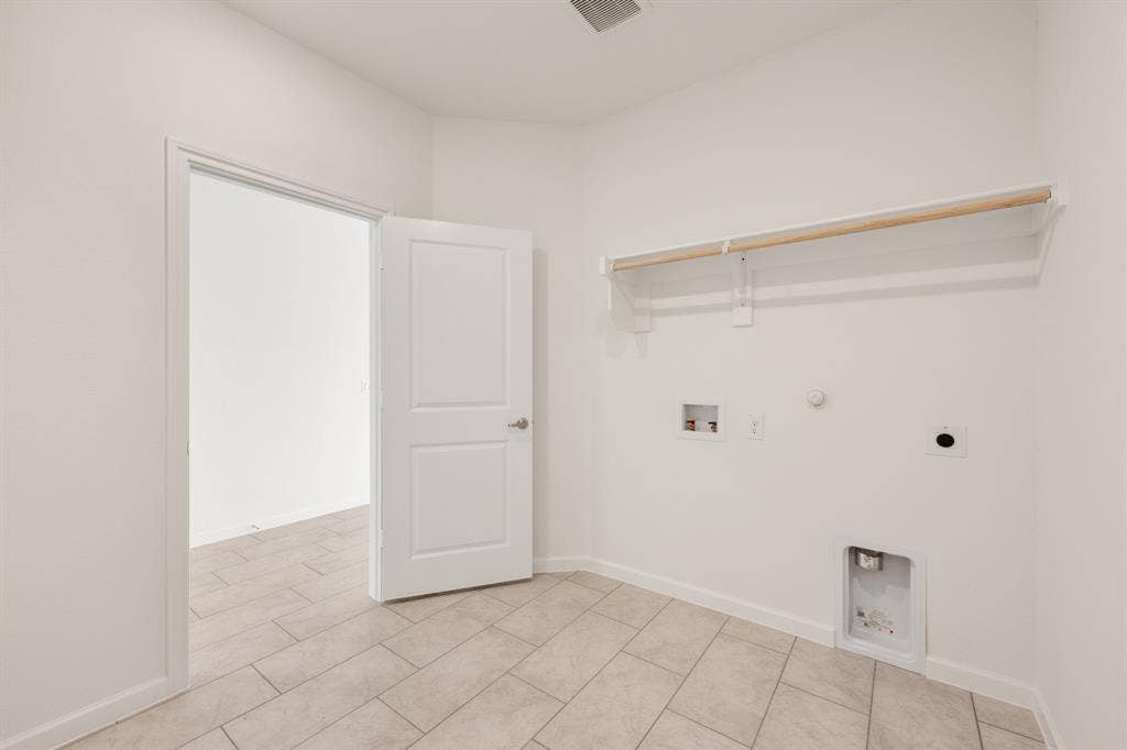 3665 Jordan Way, Kaufman, TX 75142 3665 Jordan Way, Kaufman, TX 75142