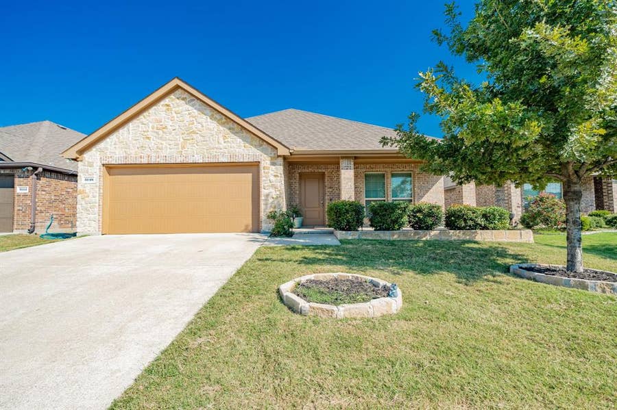 Property photo for 3116 Crystal Way, Royse City, TX