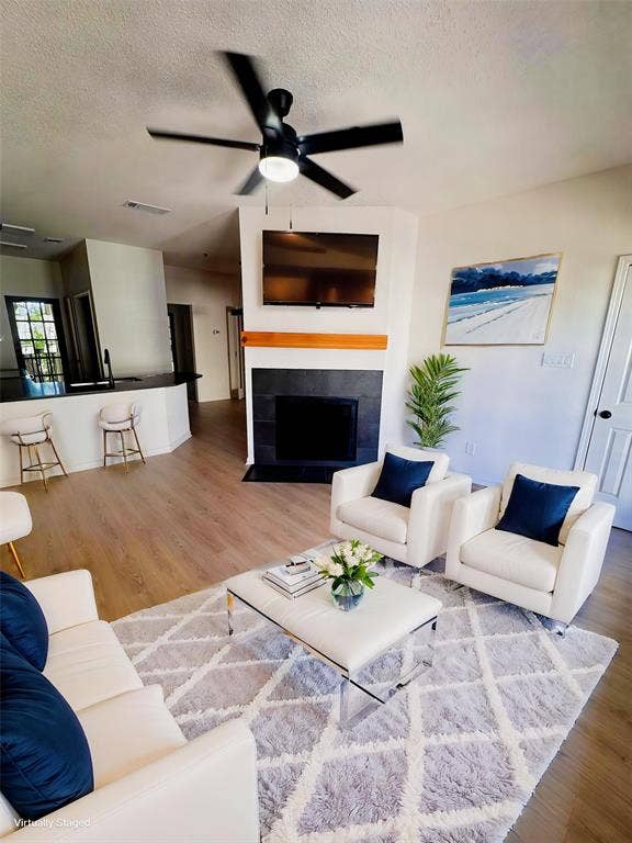 Property photo for 4800 W Lovers Lane, #212, Dallas, TX