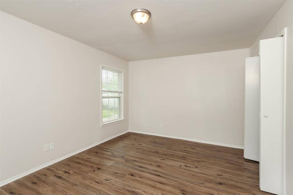 1823 Houghton Road, Dallas, TX 75217 1823 Houghton Road, Dallas, TX 75217