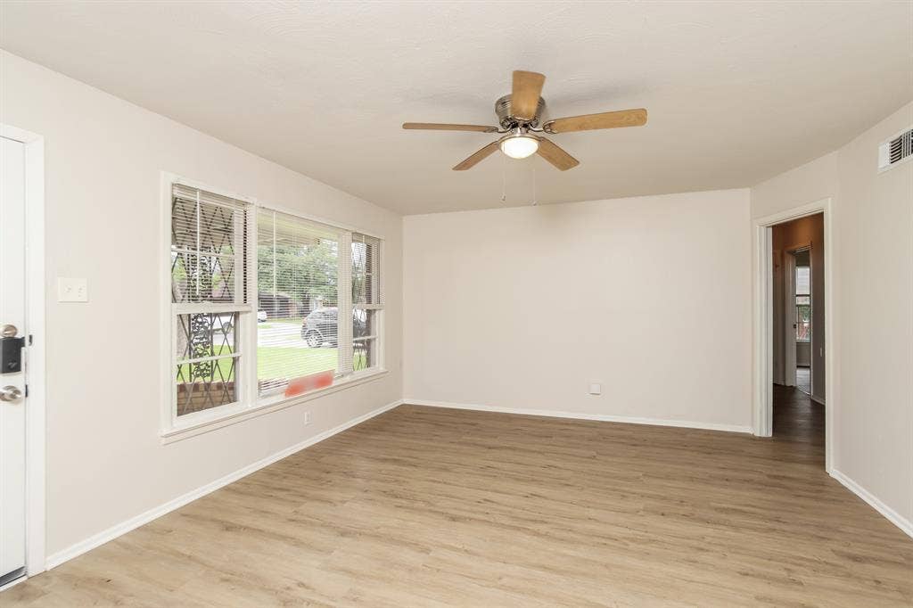 1823 Houghton Road, Dallas, TX 75217 1823 Houghton Road, Dallas, TX 75217