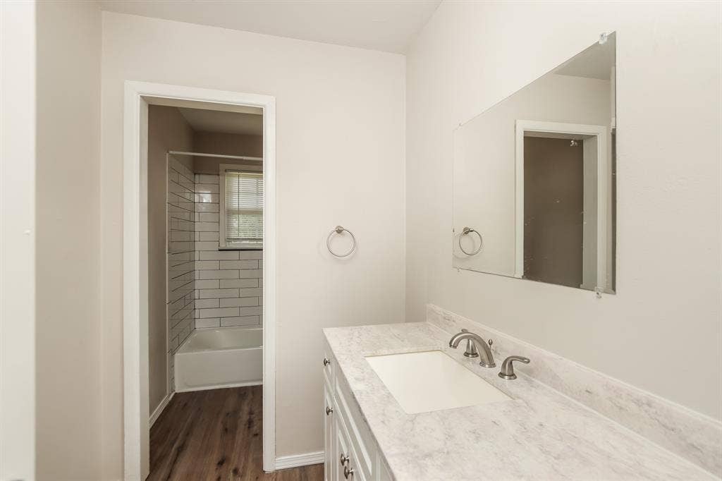 1823 Houghton Road, Dallas, TX 75217 1823 Houghton Road, Dallas, TX 75217