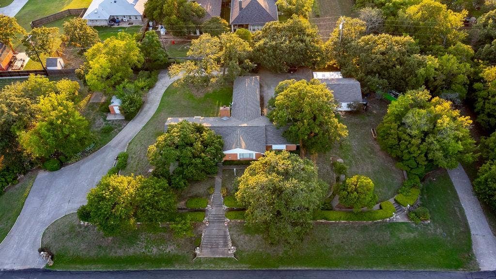1604 N Haven Drive, Corinth, TX 76210