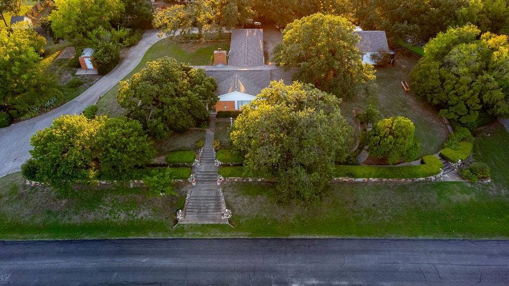 1604 N Haven Drive, Corinth, TX 76210