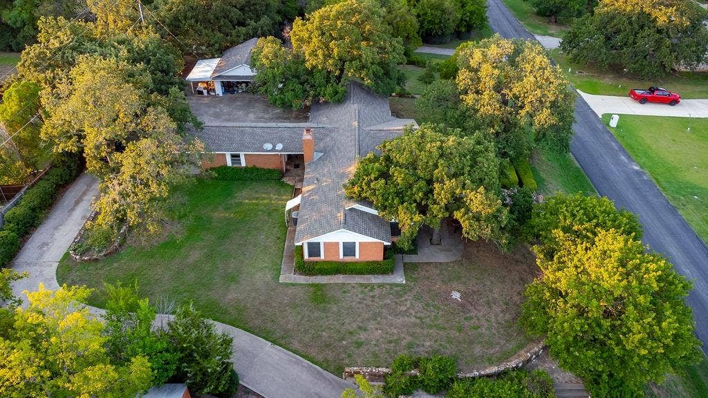 1604 N Haven Drive, Corinth, TX 76210