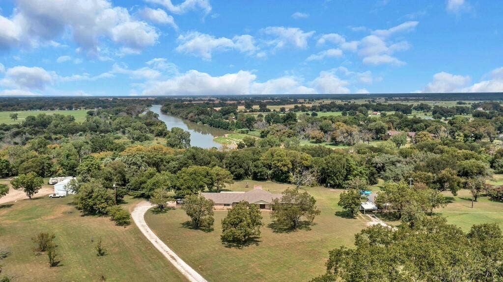 203 River Lane, Waco, TX 76708 203 River Lane, Waco, TX 76708