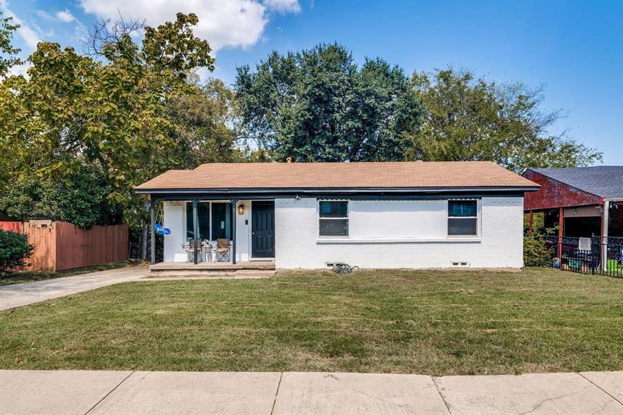Property photo for 1309 Woodcrest Drive, Mesquite, TX