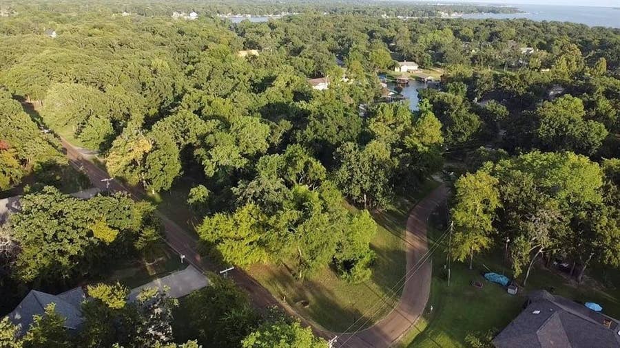 Property photo for TBD Lake Drive, Enchanted Oaks, TX