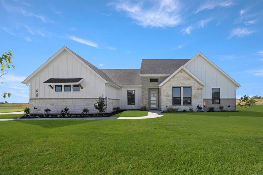 Property photo for 2930 Stella Rose Court, Waxahachie, TX