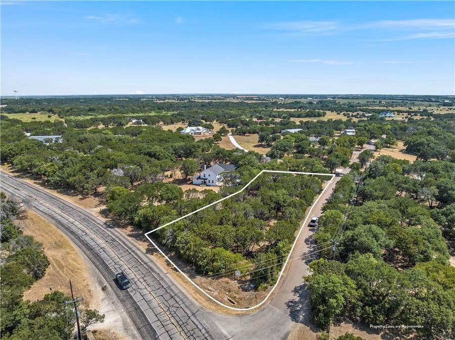 Property photo for 2764 Garrett Lane, China Spring, TX