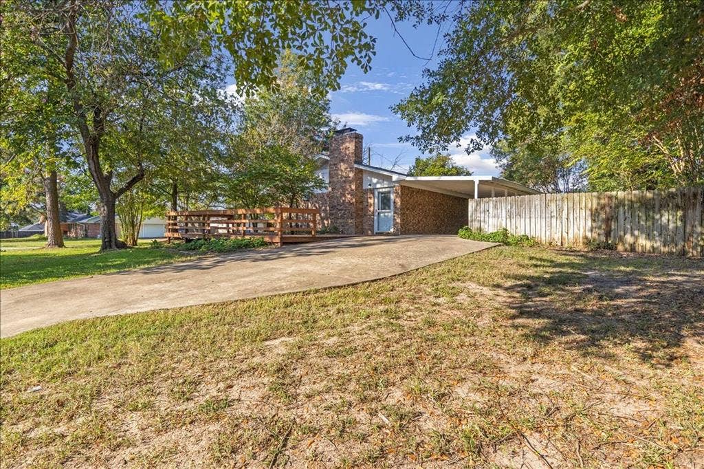 303 Jane Lane, Lindale, TX 75771 303 Jane Lane, Lindale, TX 75771