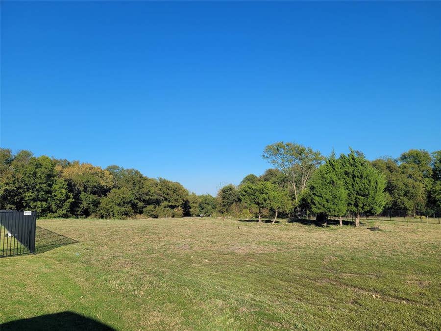 Property photo for 2095 Chief Lane, Lucas, TX