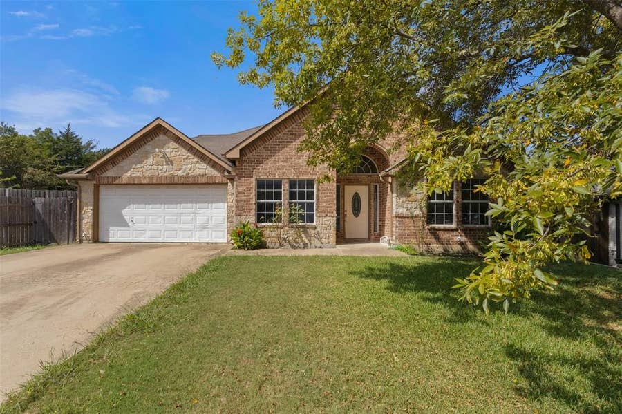 Property photo for 490 Lynne Drive, Rockwall, TX