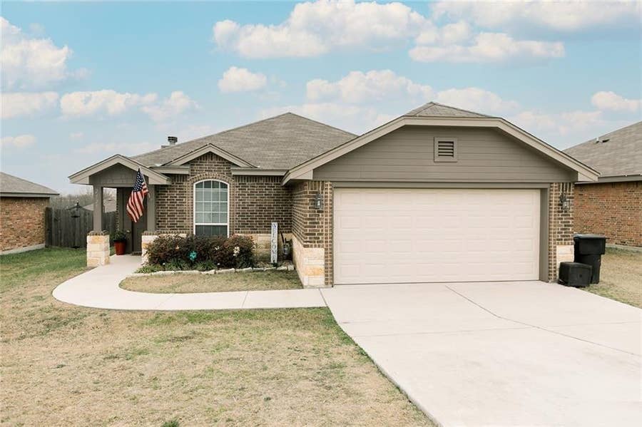 Property photo for 2525 Elk Creek Street, Temple, TX