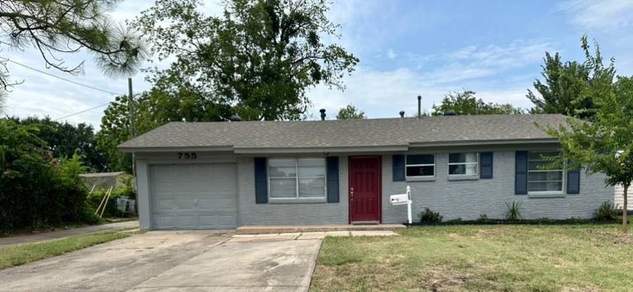 Property photo for 755 W Grubb Drive, Mesquite, TX