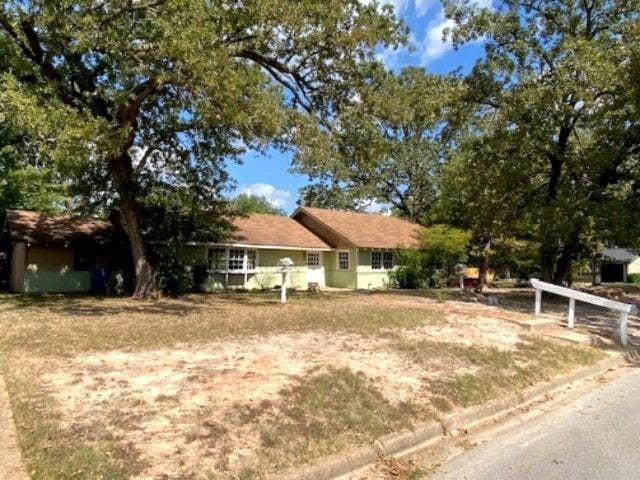 100 Thunderbird Drive, Athens, TX 75751 100 Thunderbird Drive, Athens, TX 75751
