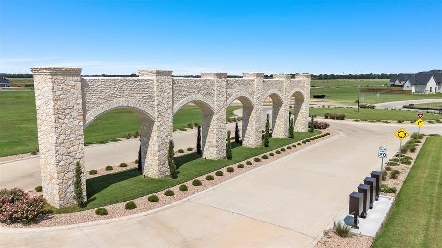 Property photo for 136 Yellow Rose Street, Lorena, TX