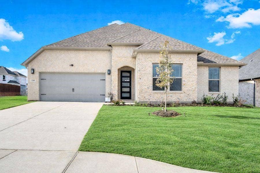 Property photo for 4308 Laurel Trail, Midlothian, TX