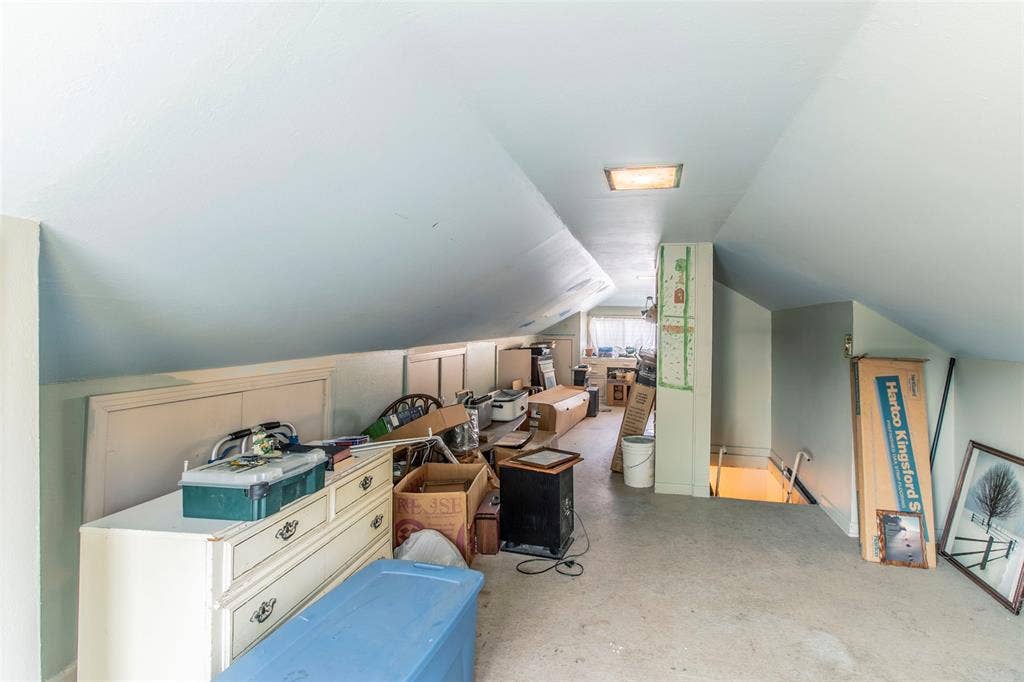 2603 Pine Avenue, Waco, TX 76708 Bonus room featuring lofted ceiling and concrete floors