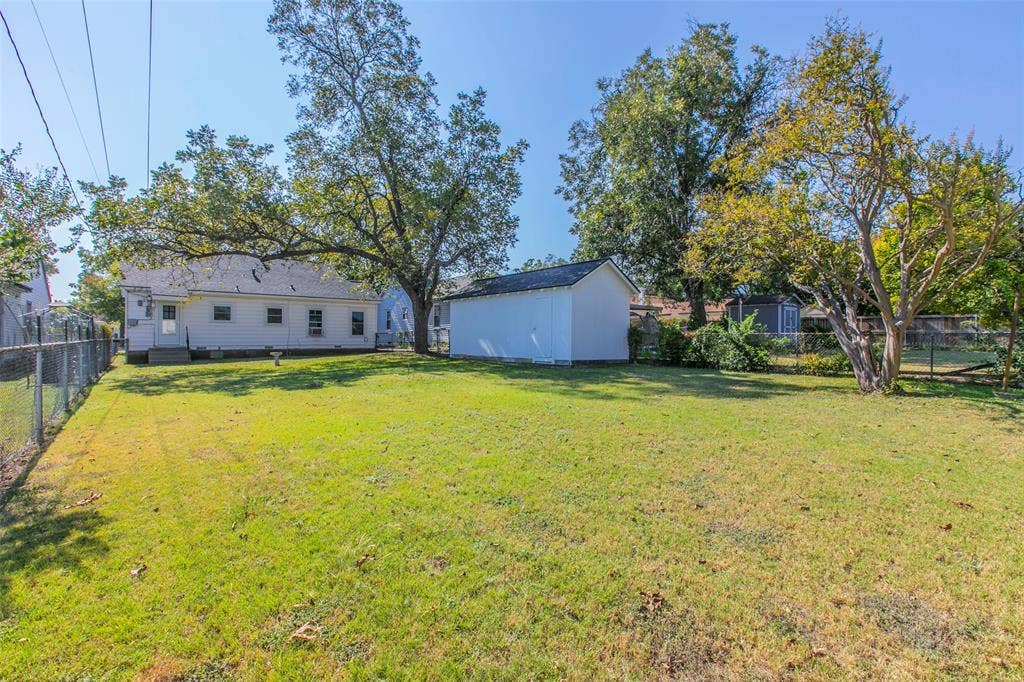 2603 Pine Avenue, Waco, TX 76708 View of fenced backyard