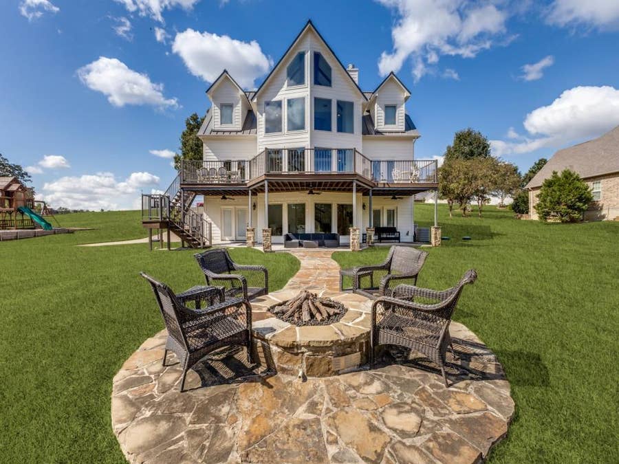 Property photo for 5848 Lago Vista Drive, Athens, TX