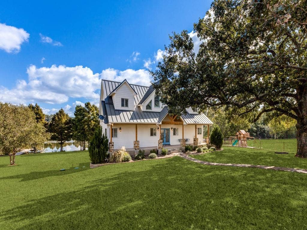 5848 Lago Vista Drive, Athens, TX 75752 5848 Lago Vista Drive, Athens, TX 75752