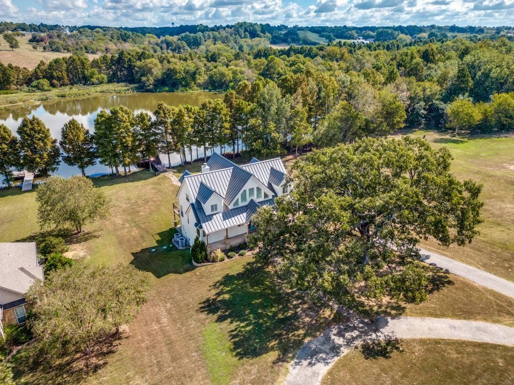5848 Lago Vista Drive, Athens, TX 75752 5848 Lago Vista Drive, Athens, TX 75752