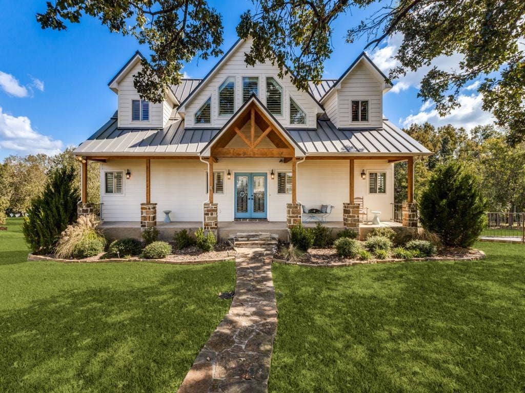 5848 Lago Vista Drive, Athens, TX 75752 5848 Lago Vista Drive, Athens, TX 75752